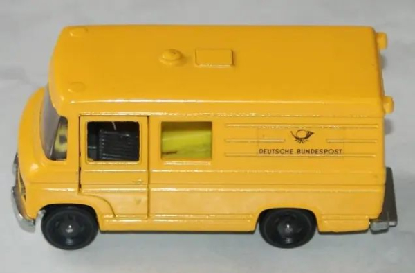 Siku Mercedes-Benz L 406 Posttruck 1970 V305 DieCast Model (9686)